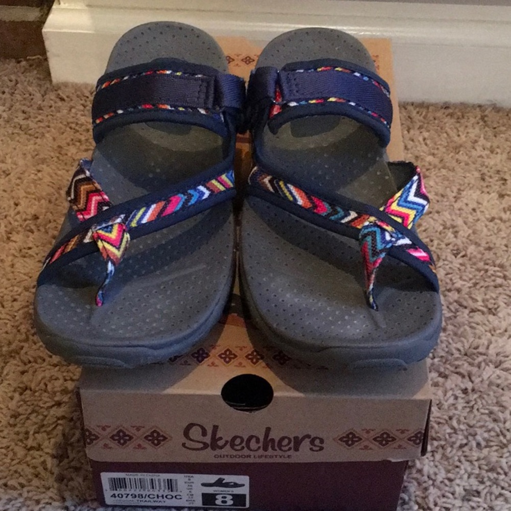 Never been worn Skechers sandals